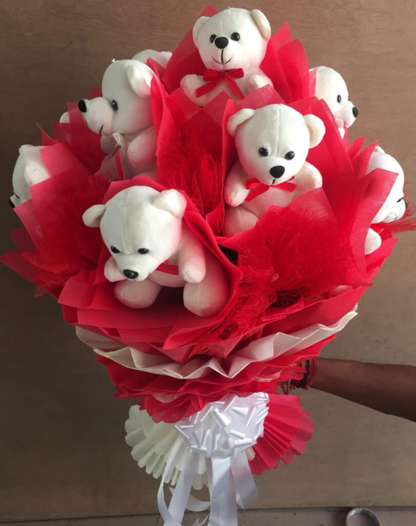 8 Teddy bouquet by Dewdrops Florals